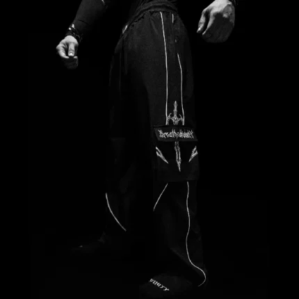 Excalibur Uncuffed Cargo Trackpants [VOID BLACK]